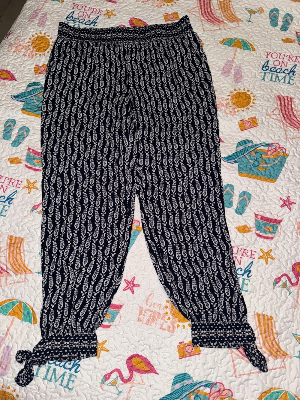 LOFT Navy and White Floral Elastic Waist Cropped Pants